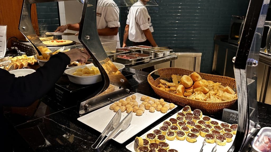 Primeclass Lounge Rio De Janeiro Buffet Gebaeck