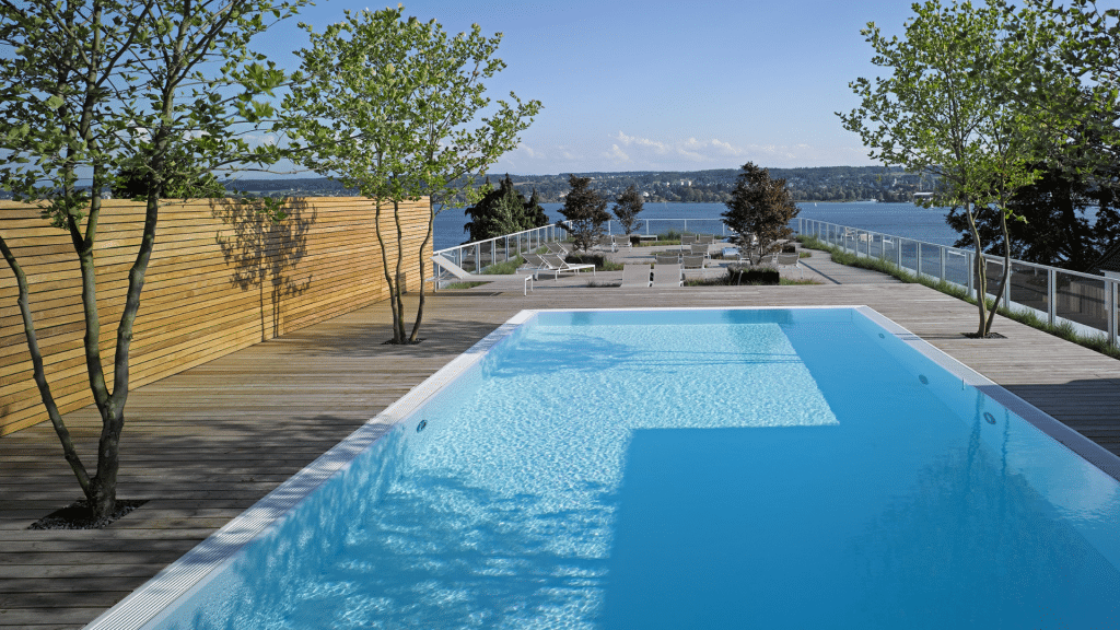 RIVA Hotel Konstanz Aussenpool