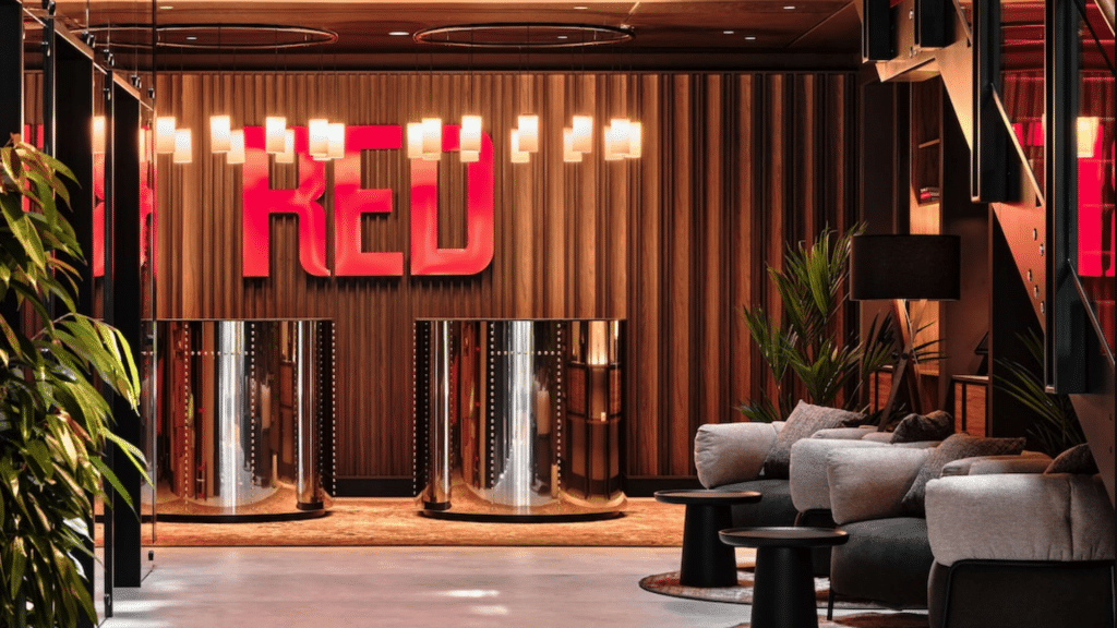 Radisson RED Krakau Lobby