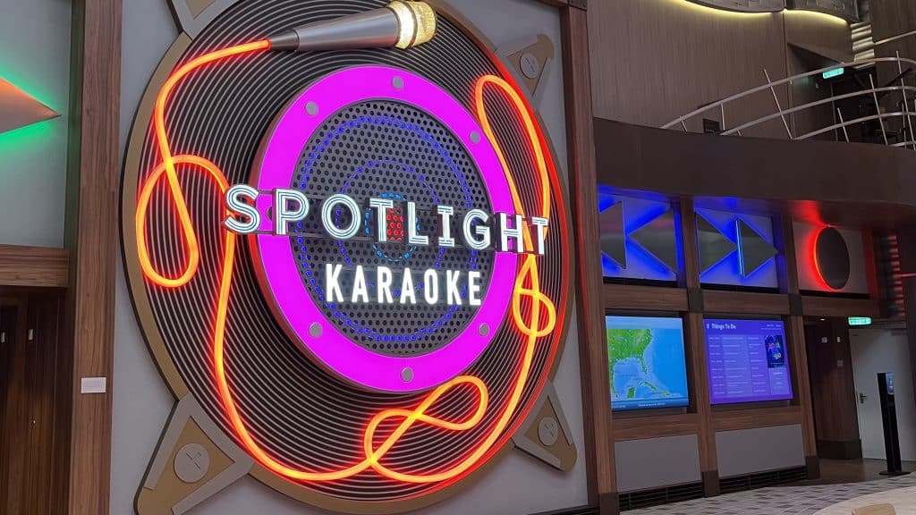 Spotlight Karaoke Utopia Of The Seas