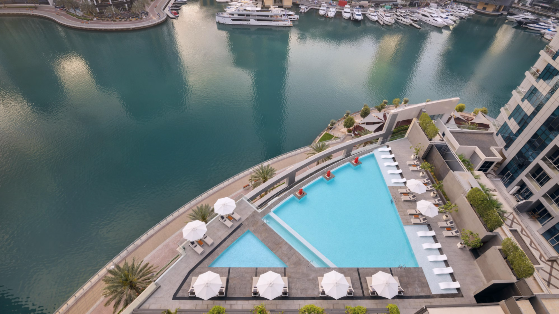 InterContinental Dubai Marina Aussenpool