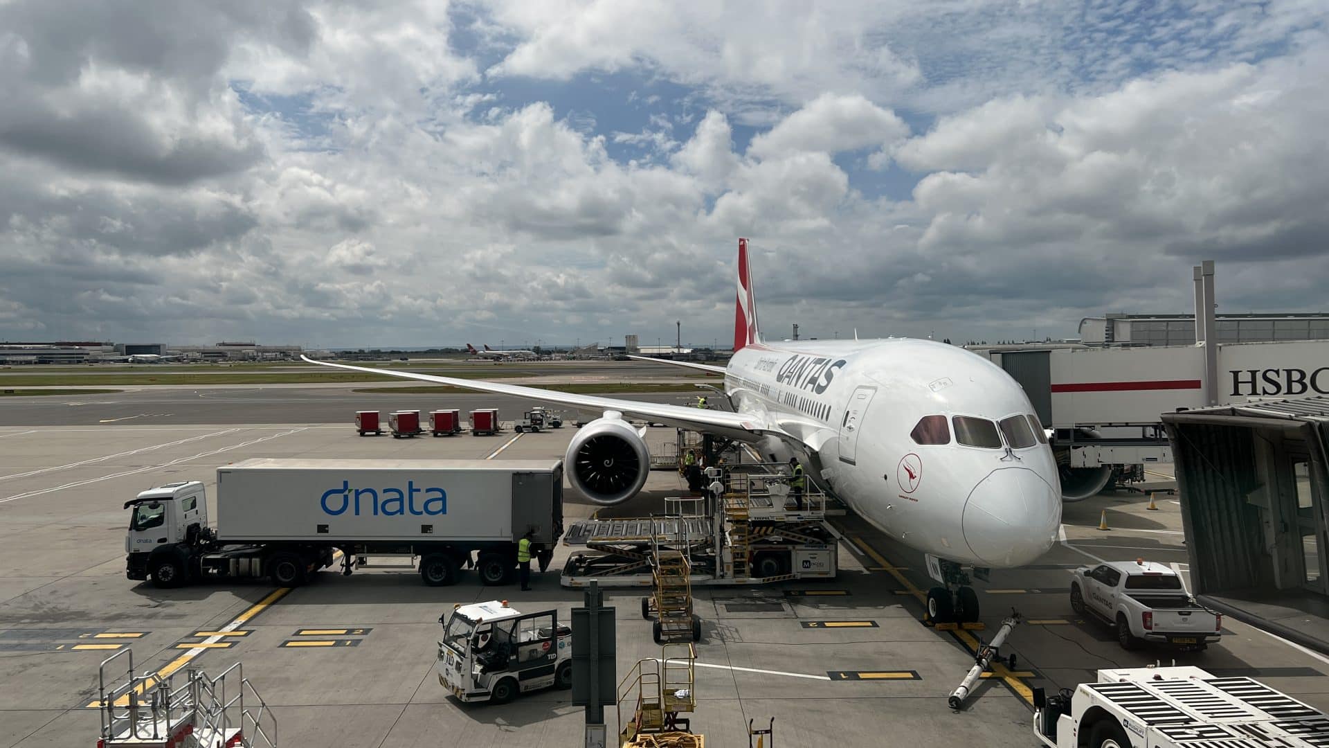 Qantas Boeing 787