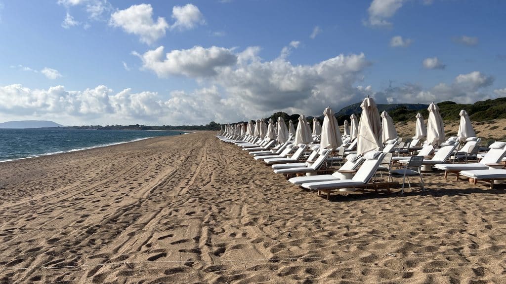 The Romanos Costa Navarino Strand 