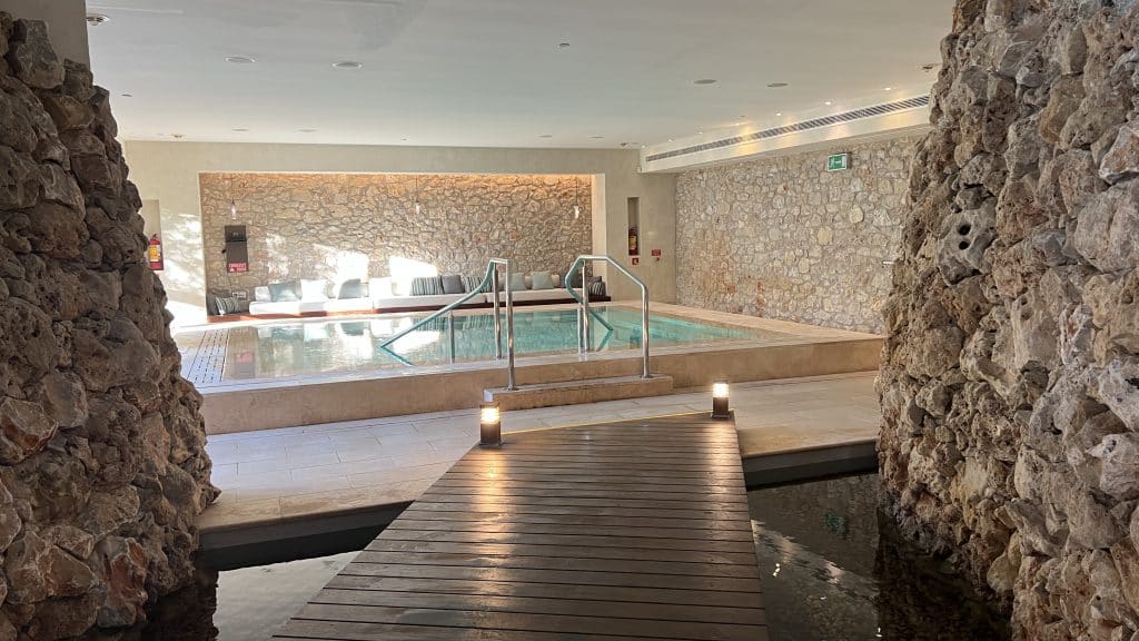 The Romanos Costa Navarino Whirlpool