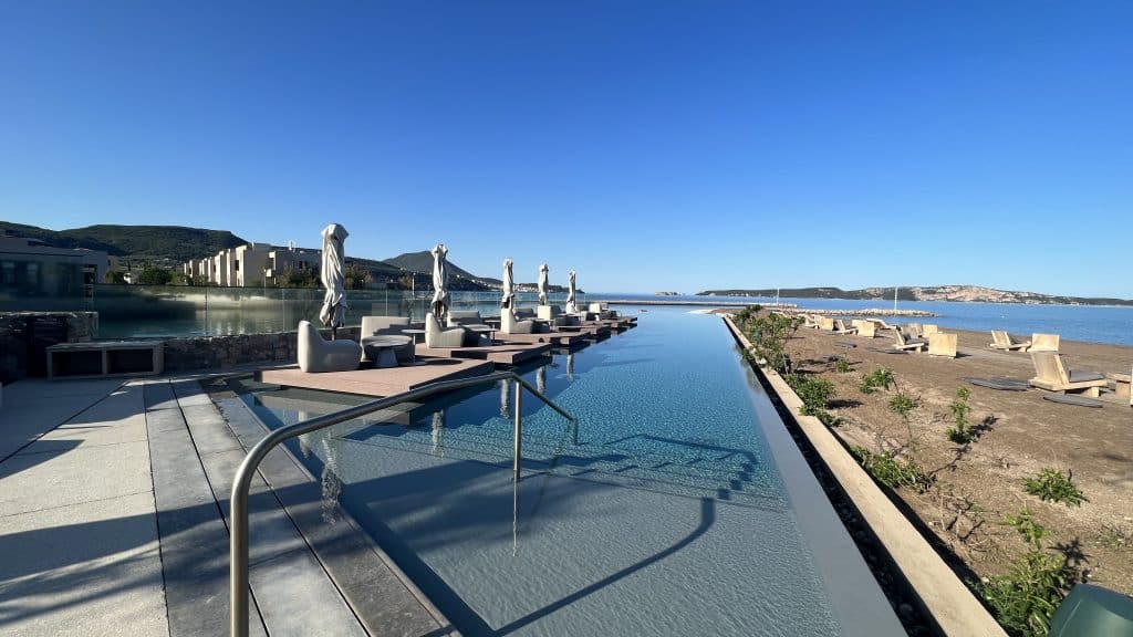 W Costa Navarino Infinity Pool