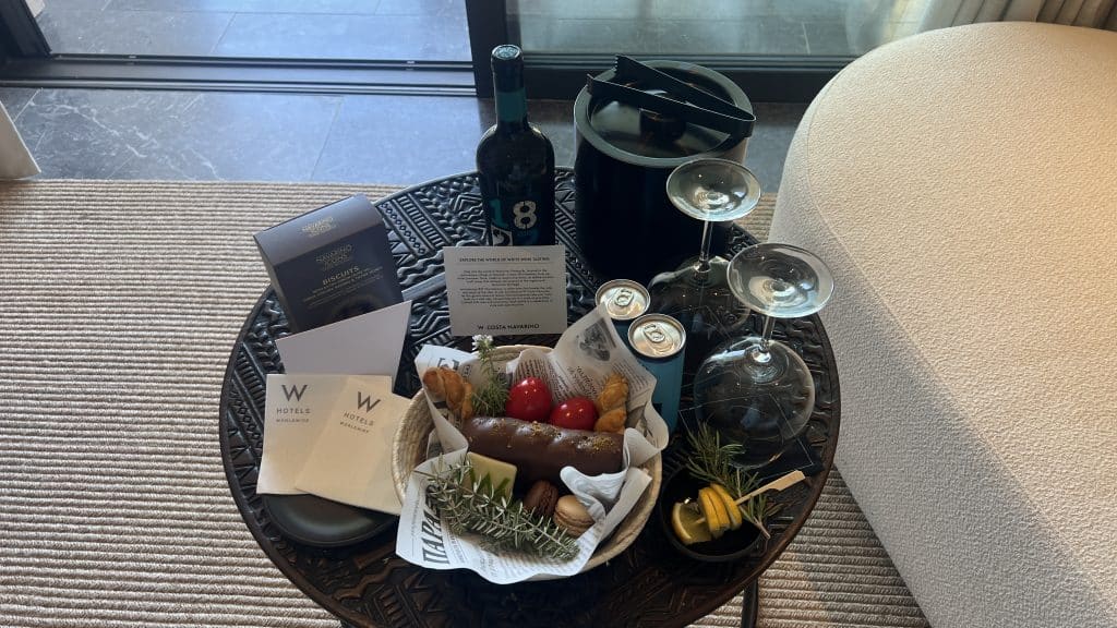 W Costa Navarino Willkommensgeschenk