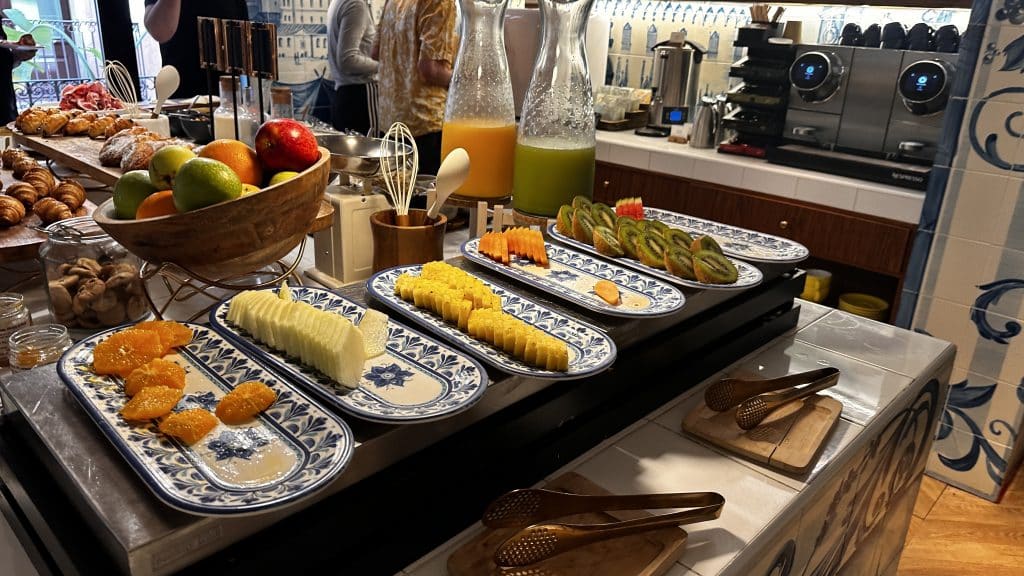 Kimpton Vividora Barcelona Buffet Frisches Obst