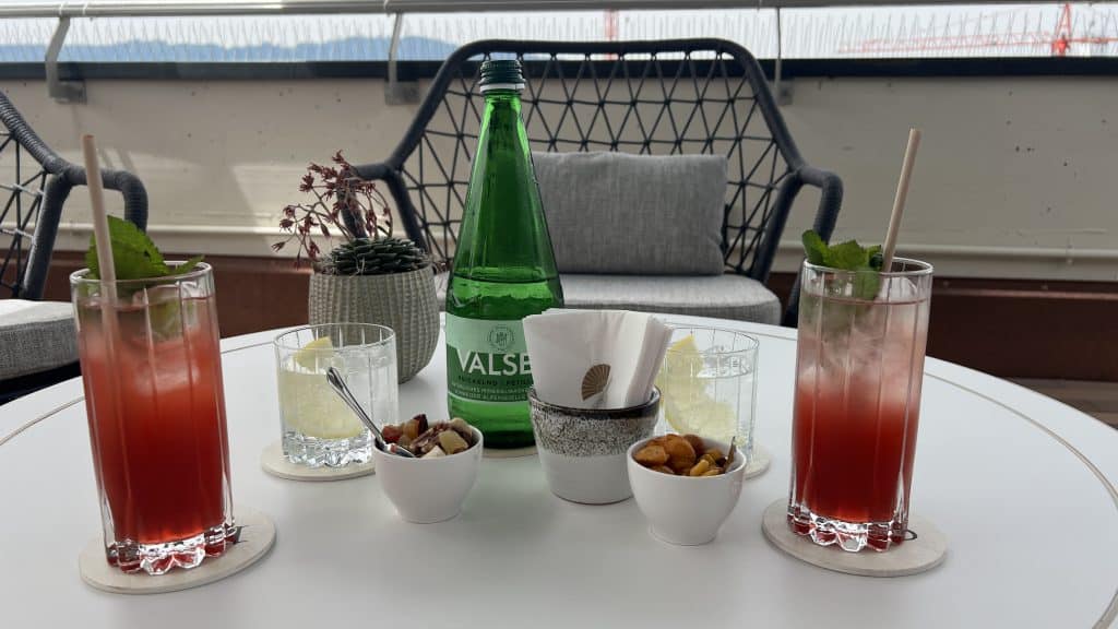 Mandarin Oriental Savoy Zuerich Drinks Terrasse 