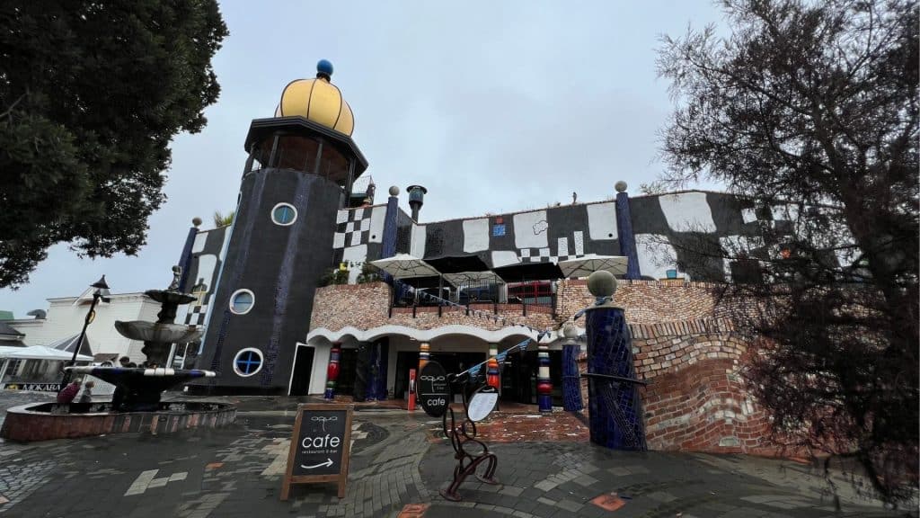 Hundertwasser Art Centre