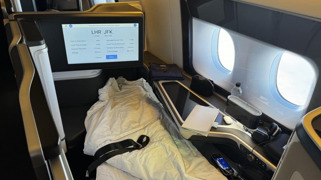 British Airways First Class Boeing 777 Bett