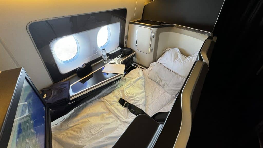 British Airways First Class Boeing 777 Bett