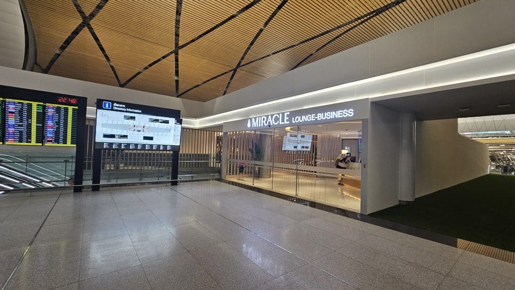 Flughafen Bangkok Neues Terminal Miracle Lounge Business