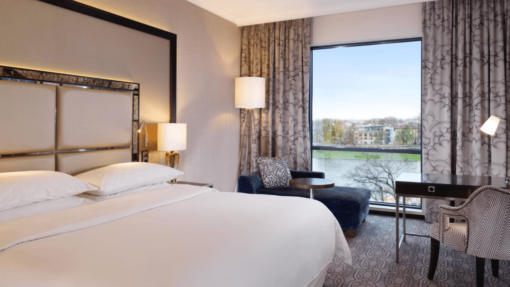 Sheraton Grand Krakow Club Zimmer