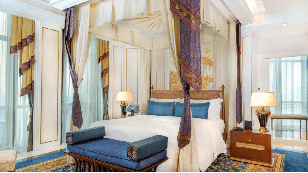 The Athenee Hotel Bangkok Rattanakorin Suite