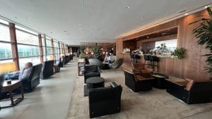 cathay pacific business lounge london heathrow