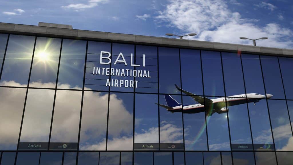 Flughafen Bali Spiegelung