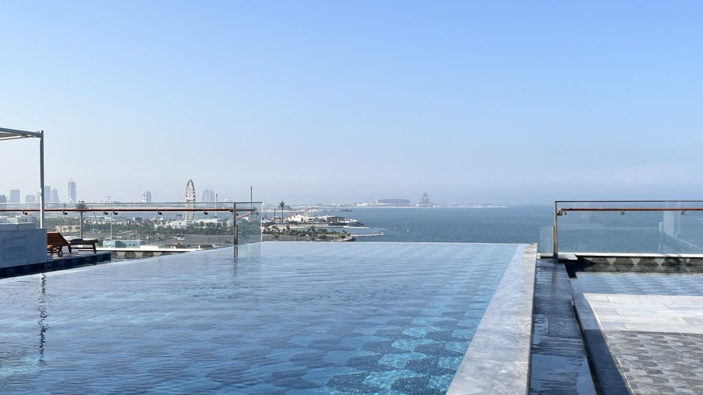 Raffles Doha Infinity Pool