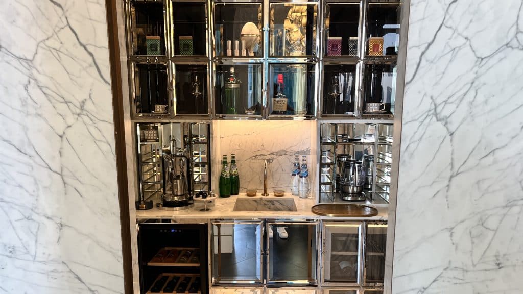 Raffles Doha Minibar Von Außen 1