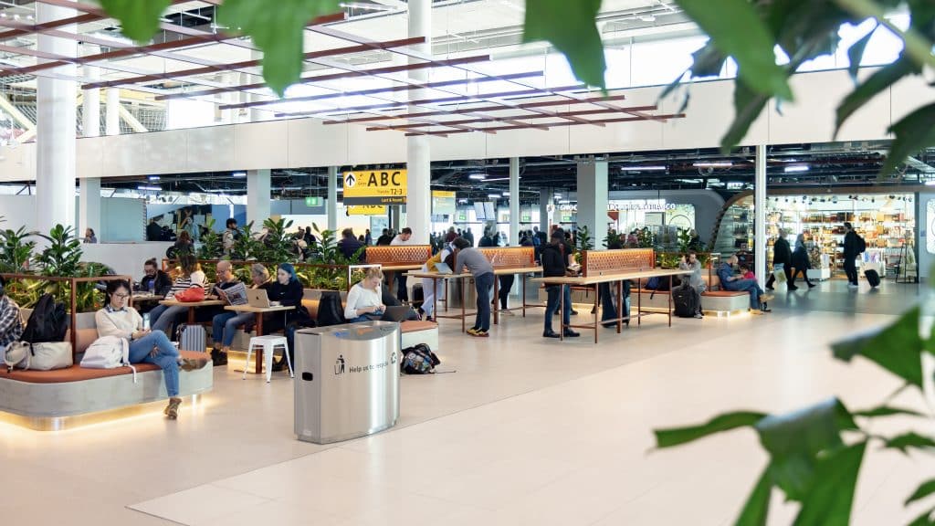 Flughafen Amsterdam Schiphol Lounge 1 Update