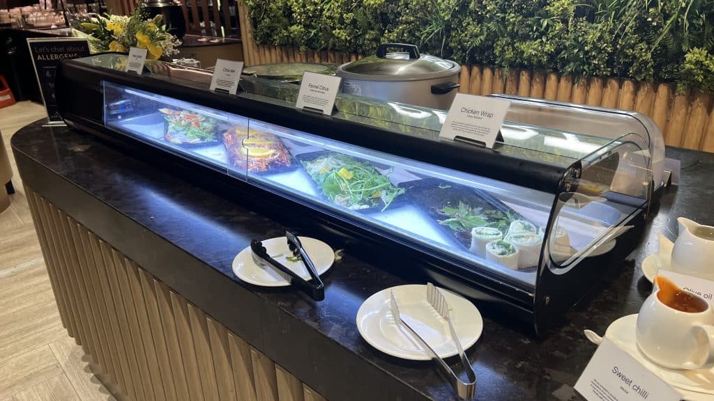 Aspire Lounge Perth Buffet Wraps Und Salat