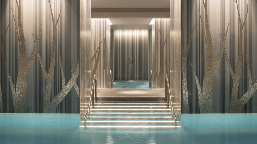 Four Seasons Hotel London At Tower Bridge Pool