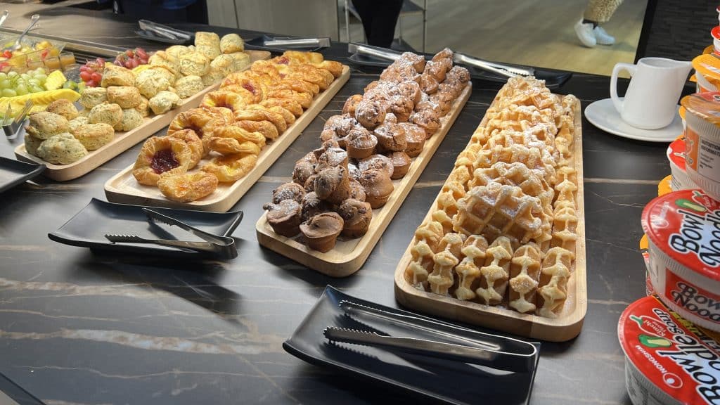 Strata Lounge Auckland Muffins Und Waffeln