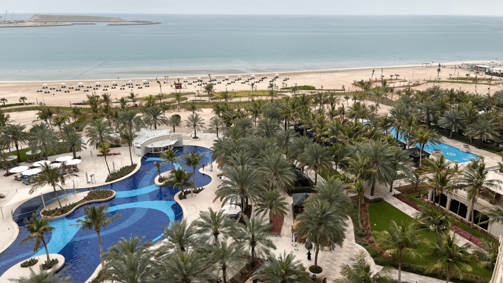 Waldorf Astoria The Palm Dubai Pool