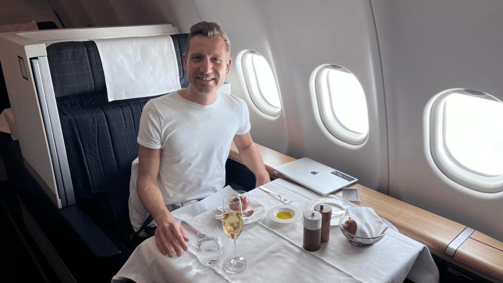 Yannic Swiss First Class Flug