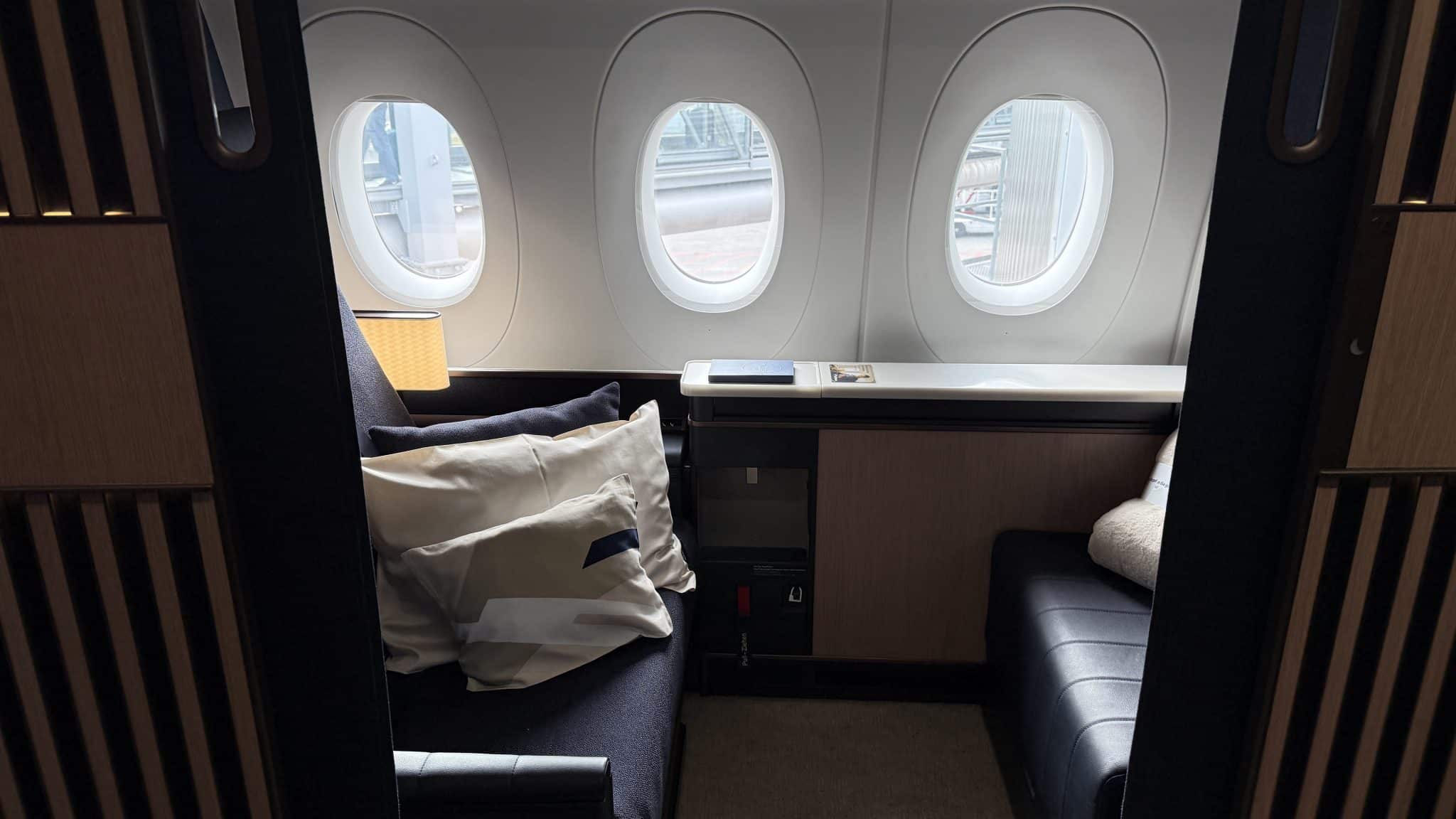 Lufthansa Allegris First Class Suite 3
