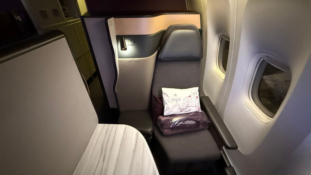 Business Class Sitz in der Qatar Airways QSuite