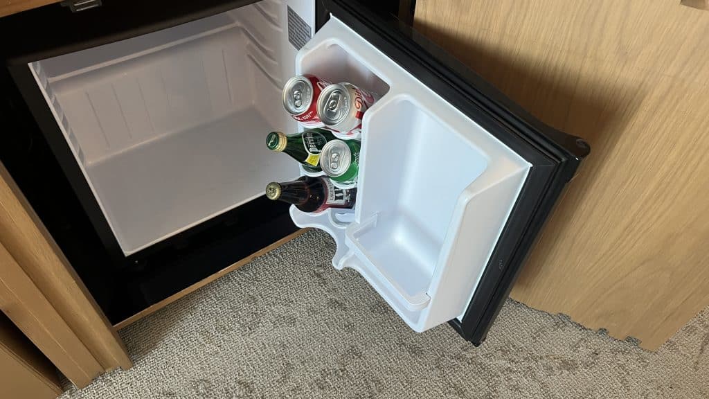 Kimpton La Peer Hotel West Hollywood Minibar