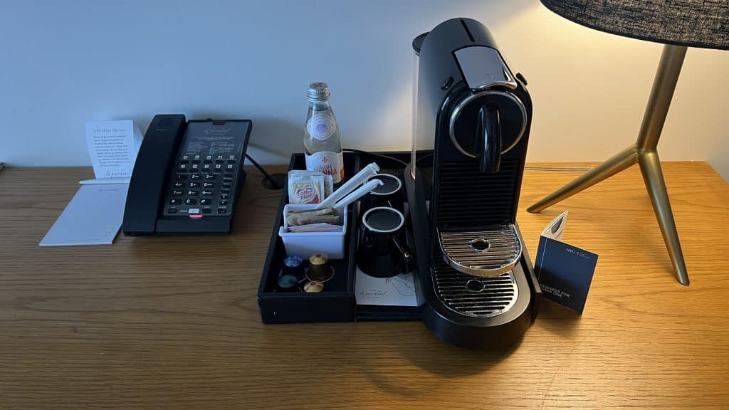 Kimpton La Peer Hotel West Hollywood Nespresso Kaffeemaschine