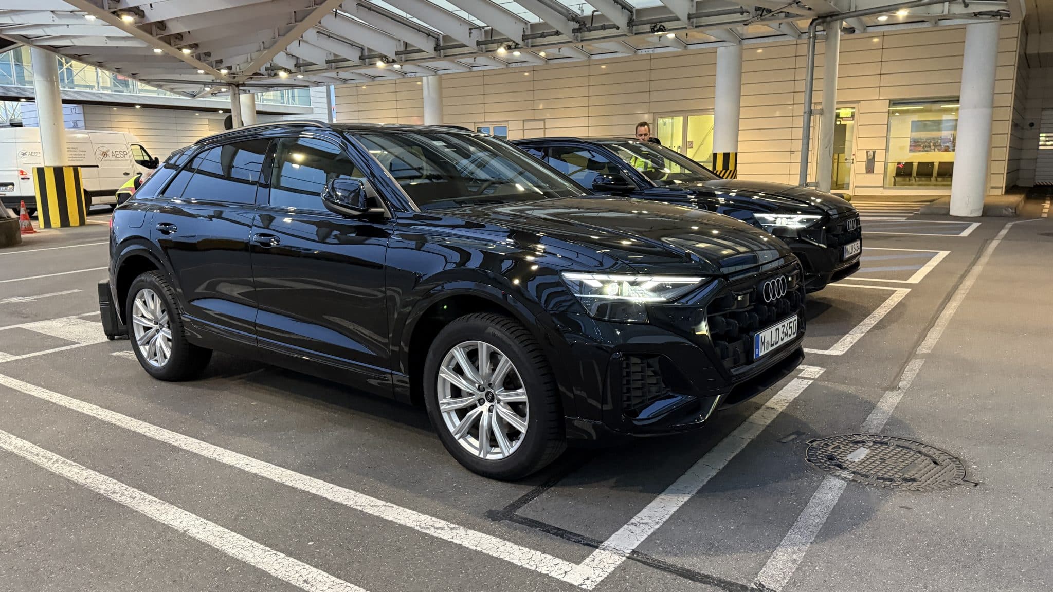 Lufthansa First Class Lounge Muenchen Satellite Limousinen Service