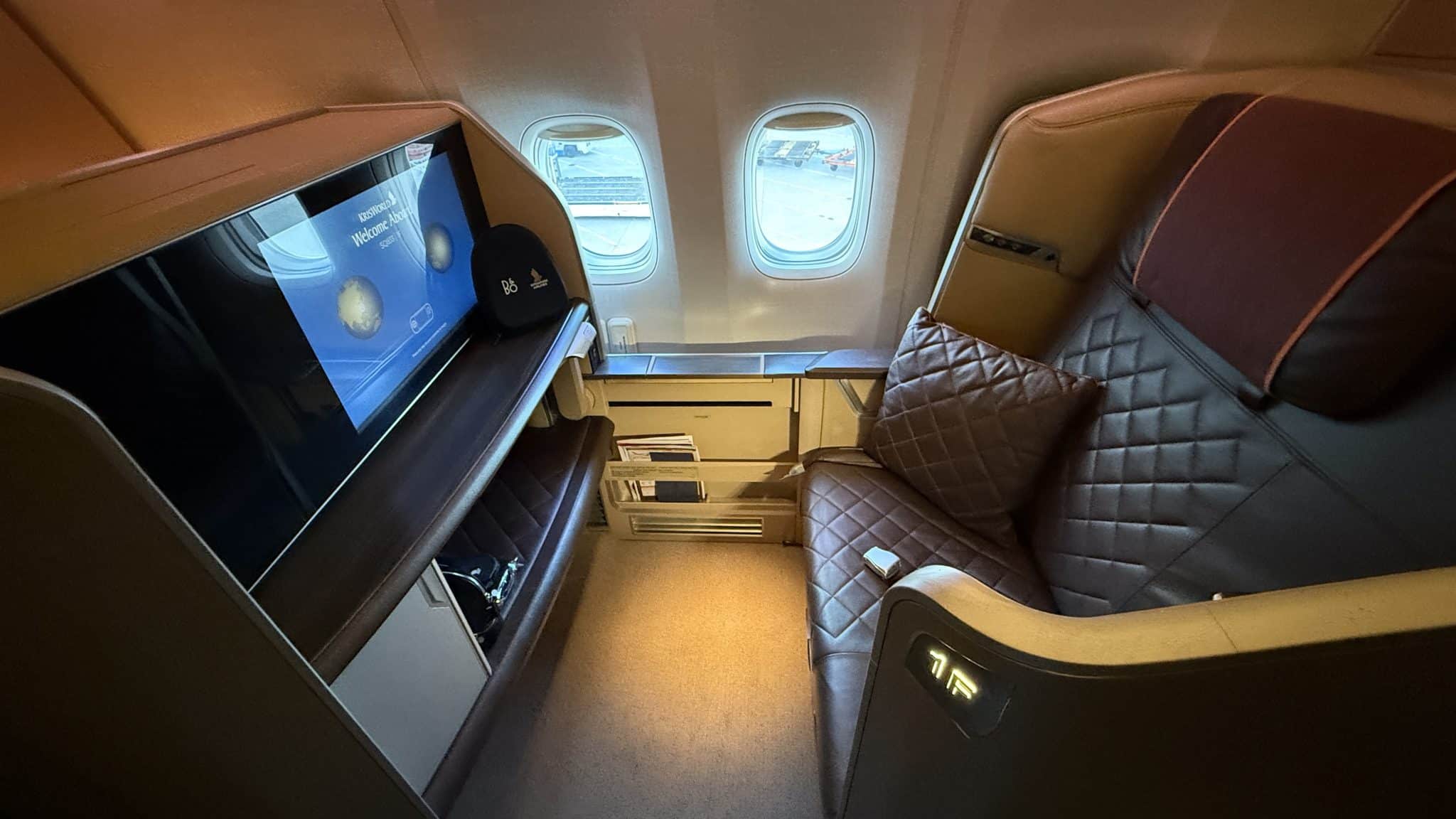 Singapore Airlines First Class Boeing 777 Nur Zwei Fenster
