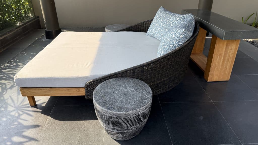 Umana Bali Doppelliege