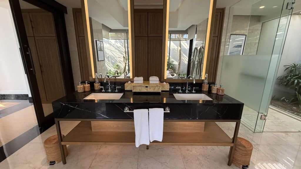 Umana Bali Doppelwaschtisch