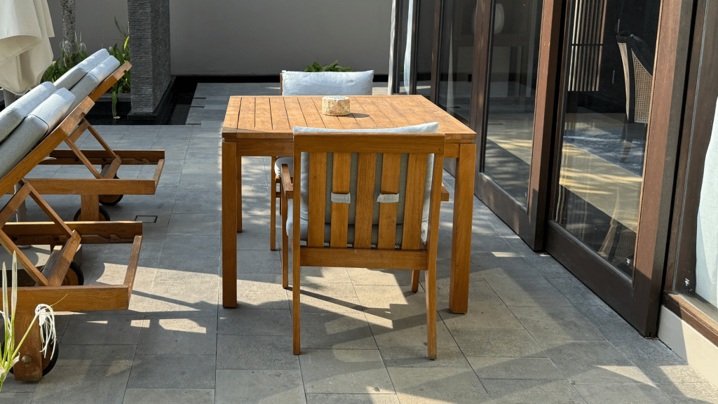 Umana Bali Esstisch Terrasse