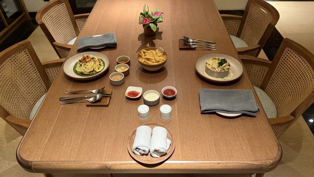 Umana Bali Room Service