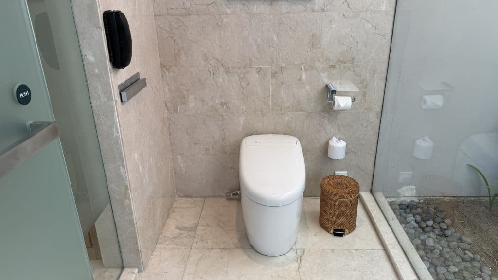 Umana Bali Toilette