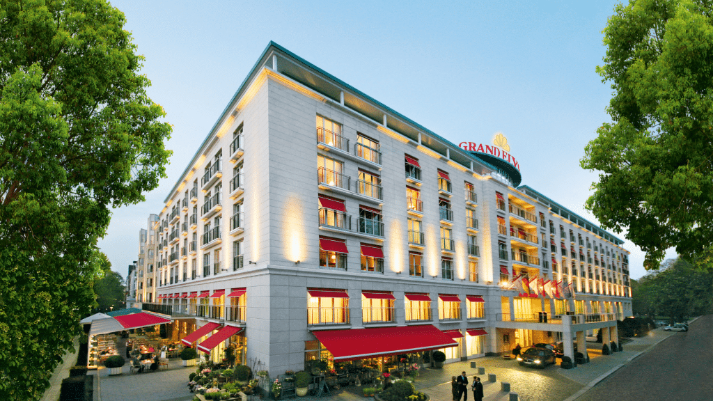 Grand Elysee Hotel Hamburg Ansicht