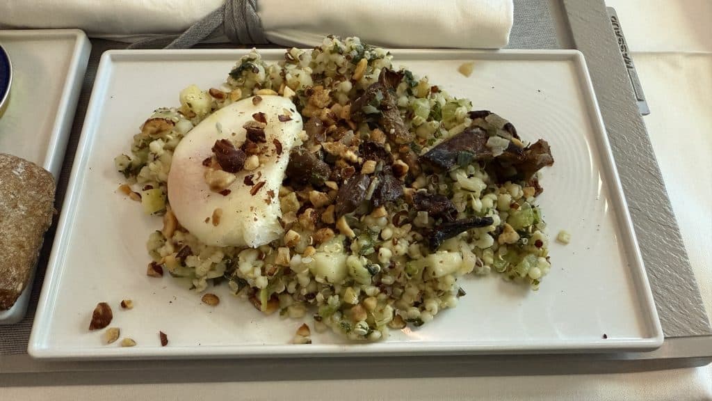 Air France Business Class Airbus A350 Salat Mit Pochierten Eiern