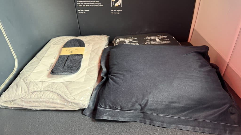 Air France Business Class Airbus A350 Schlafzubehoer