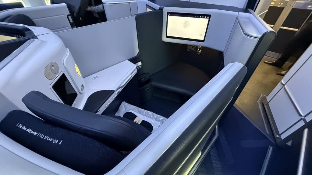 Air France Business Class Airbus A350 Trennwand Mittelsitze
