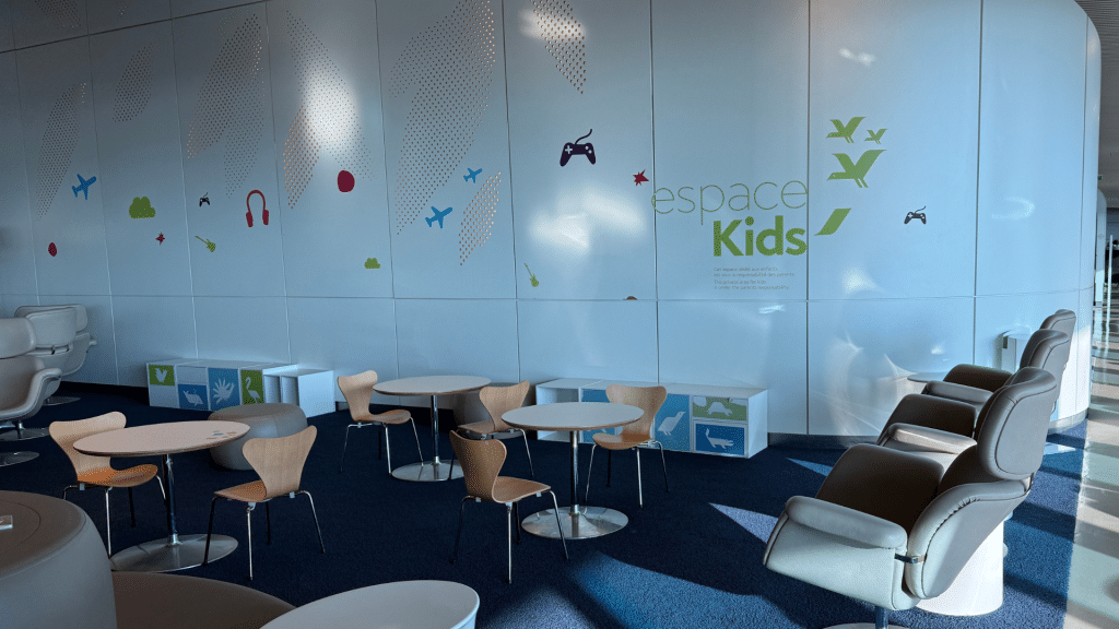 Air France Lounge Paris Cdg Terminal 2e Hall M Kinderbereich 1