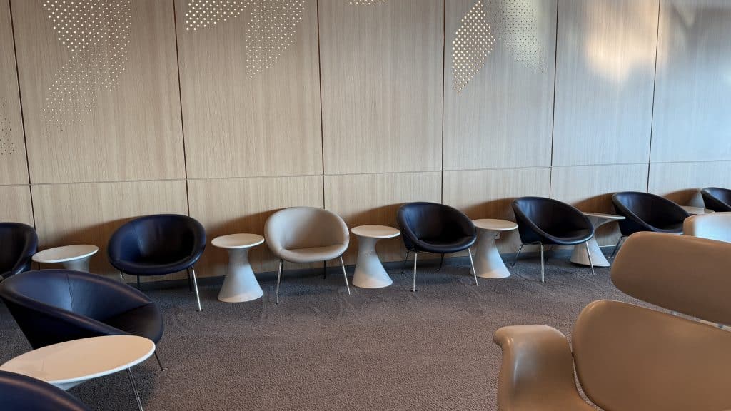 Air France Lounge Paris Cdg Terminal 2e Hall M Lounge Sitzgelegenheiten