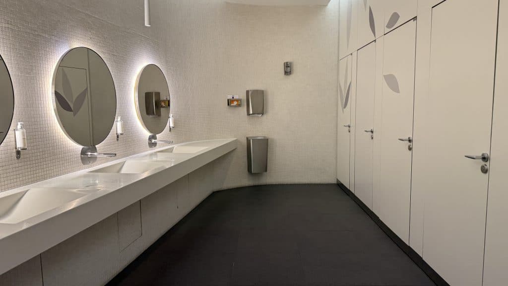 Air France Lounge Paris Cdg Terminal 2e Hall M Toiletten
