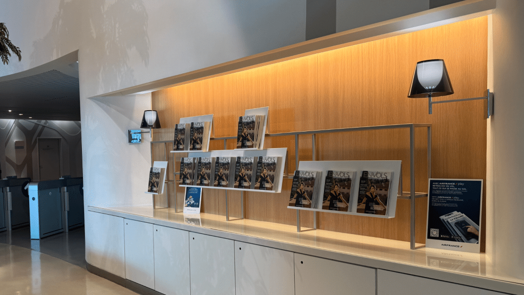 Air France Lounge Paris Cdg Terminal 2e Hall M Zeitschriften