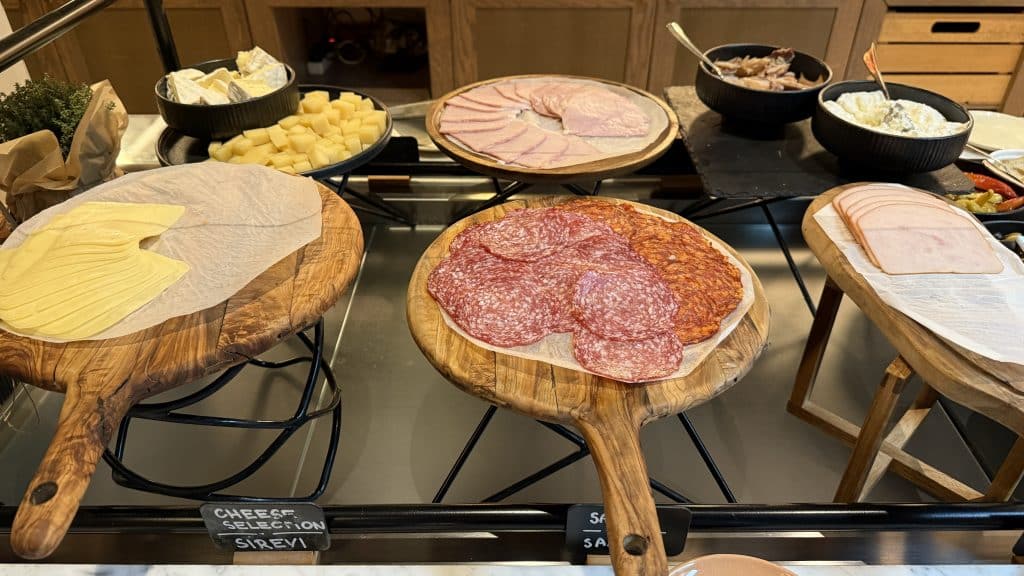 Canopy By Hilton Zagreb Kaese Und Wurst