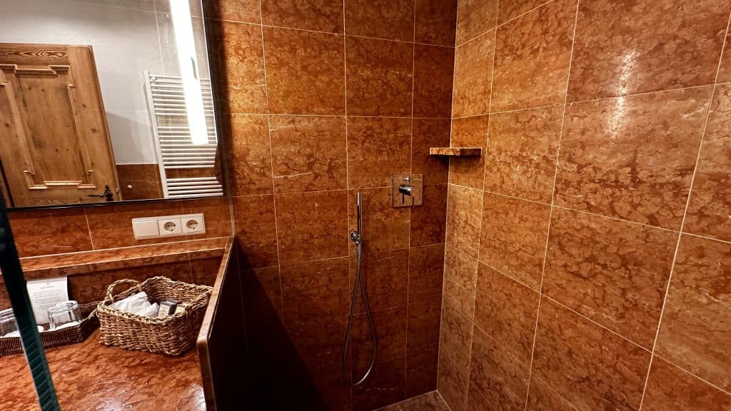 Castel Fragsburg Dusche