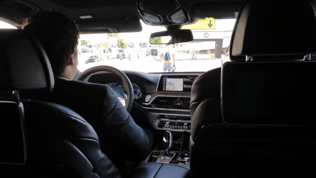 Eine SIXT Ride Fahrt Mit Chauffeur